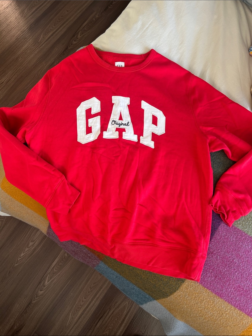 GAP Red Crew & Scoop Neck Logo Sweatshirt Large Cherry Red